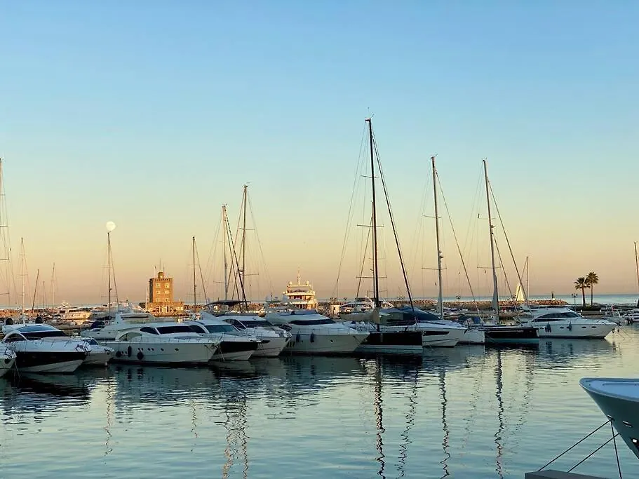 Yolo Spaces - Sotogrande - Puerto Luxury Apartment San Roque  España