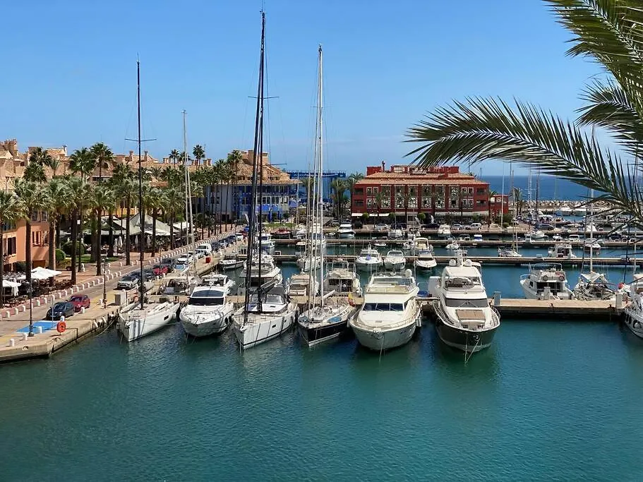 Yolo Spaces - Sotogrande - Puerto Luxury Apartment سان روكي إسبانيا