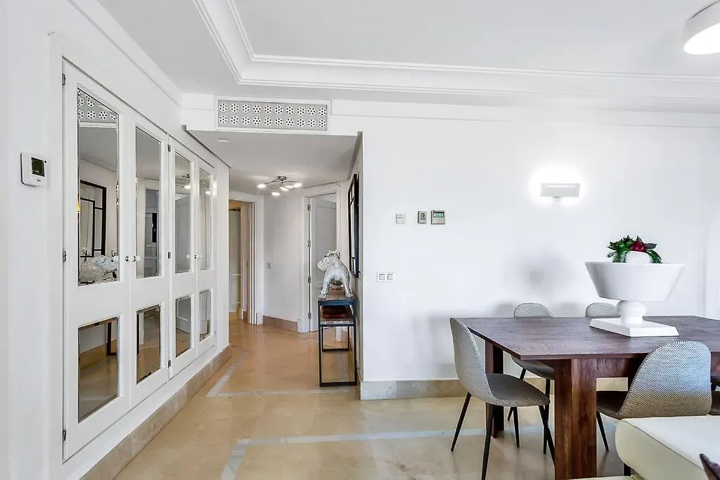 Yolo Spaces - Sotogrande - Puerto Luxury Apartment سان روكي إسبانيا