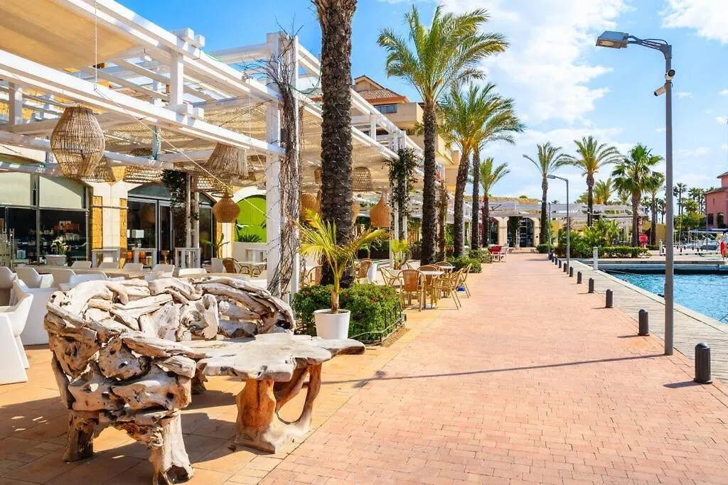 Yolo Spaces - Sotogrande - Puerto Luxury Apartment سان روكي