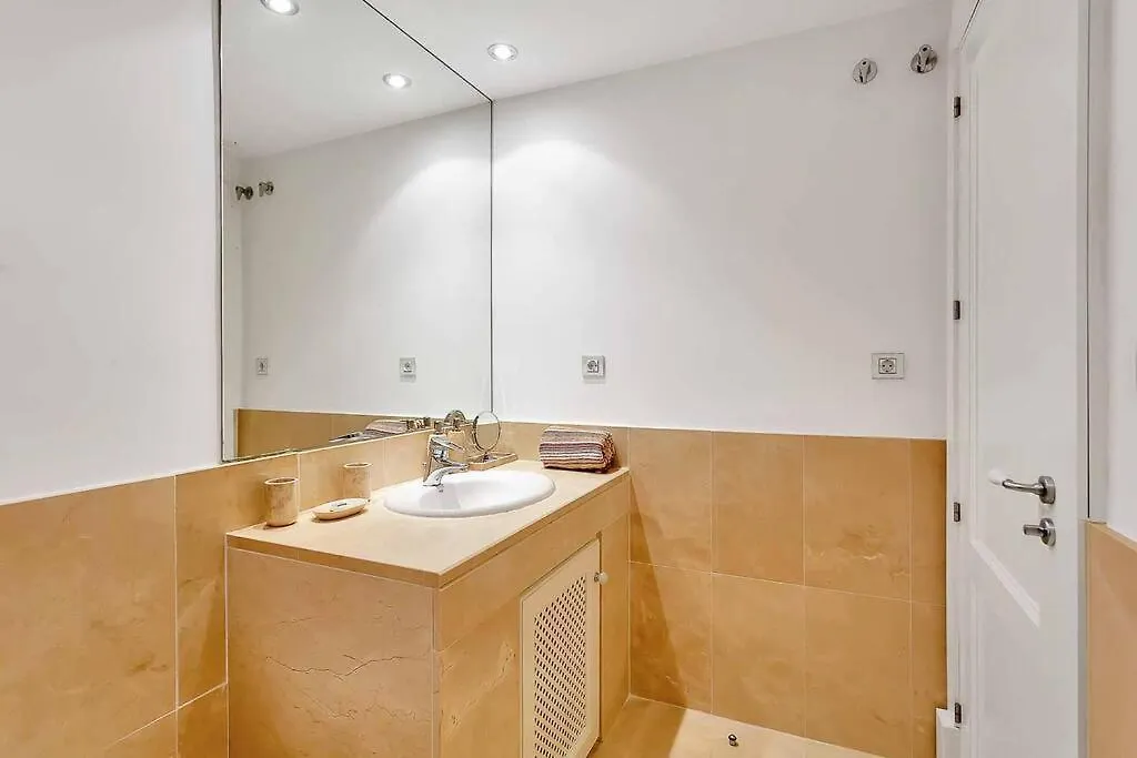 Yolo Spaces - Sotogrande - Puerto Luxury Apartment سان روكي