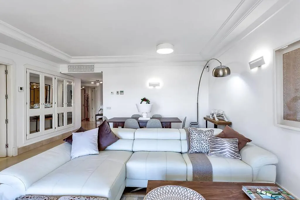 Yolo Spaces - Sotogrande - Puerto Luxury Apartment سان روكي