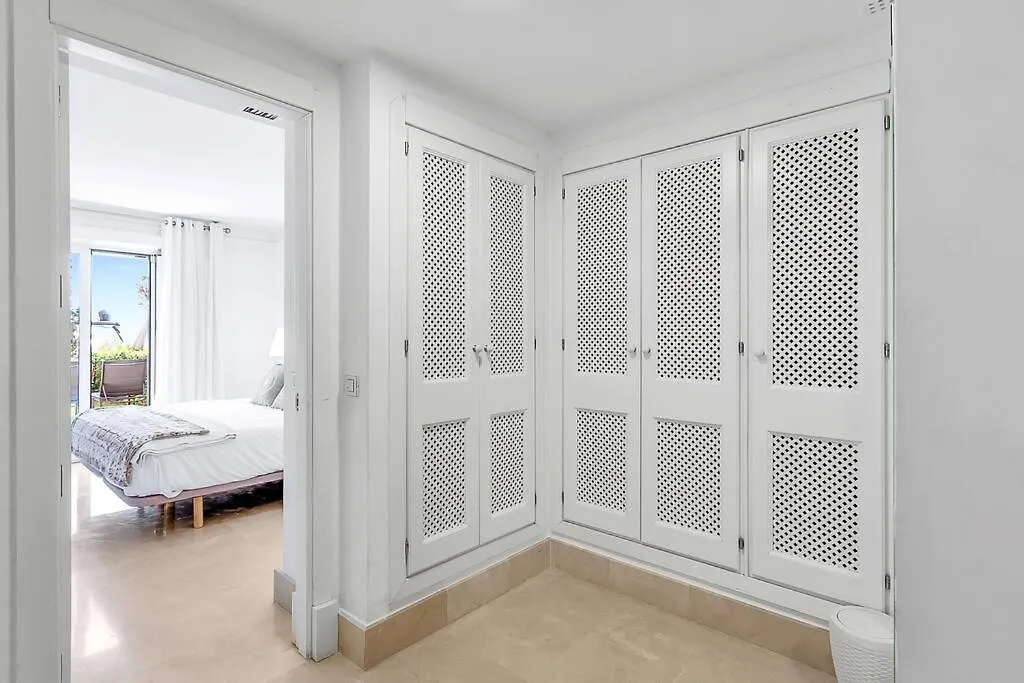 Yolo Spaces - Sotogrande - Puerto Luxury Apartment سان روكي